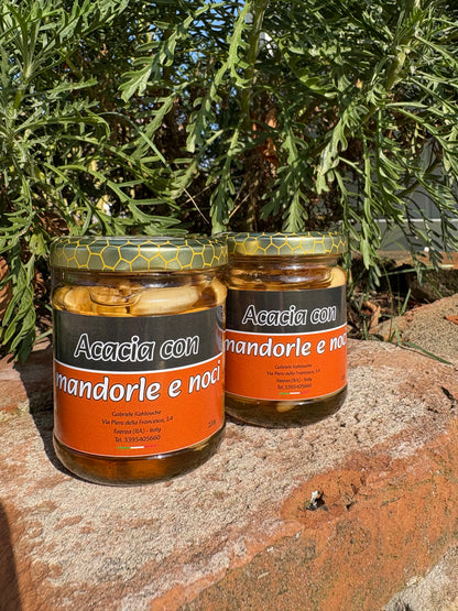 MIELE DI ACACIA CON MANDORLE E NOCI